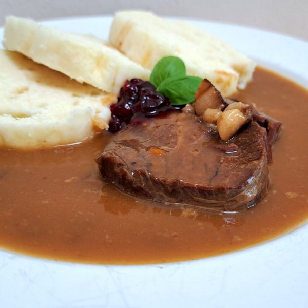 Hovězí po burgundsku