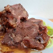 Hovězí ve vlastní šťávě - konzerva 420 g